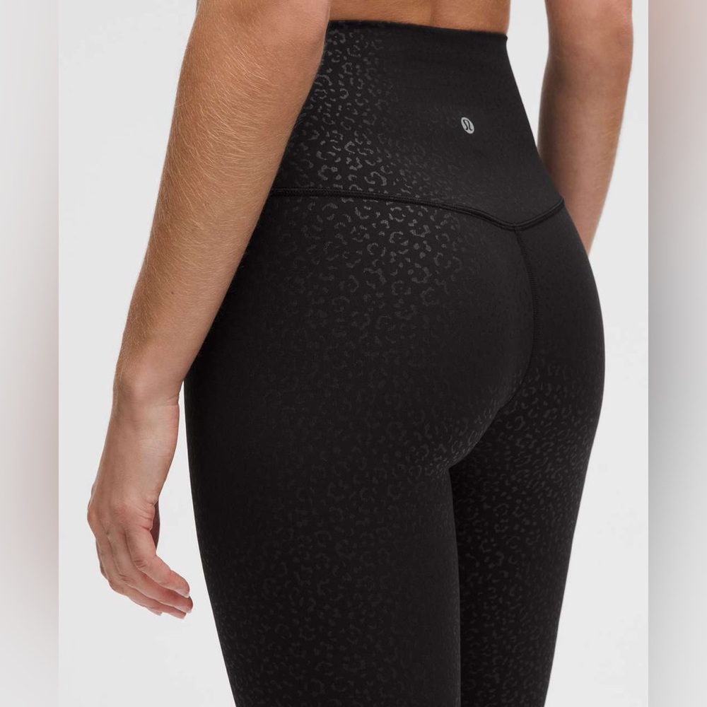 Lululemon Align High-Rise Pant 28" Leopard Daisy Emboss Black - Size 4 - Picture 3 of 6